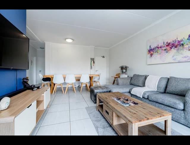 3 BEDROOM APARTMENT FOR SALE IN WATERFALL